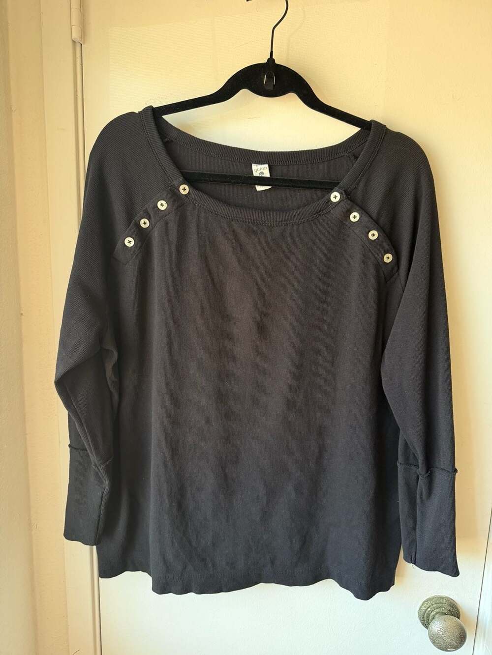 Kate Quinn Long Sleeve Relaxed Raglan Shirt Size S Black Cotton